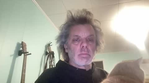 howlingatnothing online show from November 10, 6:16 am