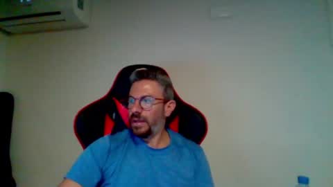 huge__cumshot online show from June 12, 4:39 pm