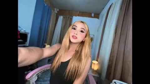 drea  online show from November 17, 11:51 pm