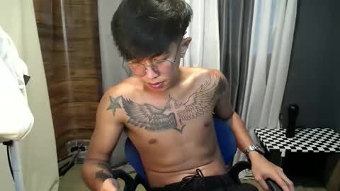 hugecockchristian online show from November 2, 7:52 am