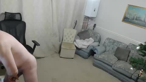 hugedick1965 online show from December 17, 10:05 pm