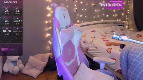 Maddison online show from December 6, 11:08 pm