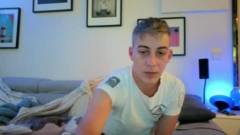 Hugo online show from November 16, 3:25 pm