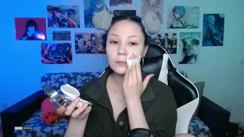 Snapshot of hugomin chatting on September 22, 1:21 am HugoMin online show from September 22, 1:21 am