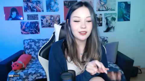 Snapshot of hugomin chatting on October 2, 9:30 am HugoMin online show from October 2, 9:30 am