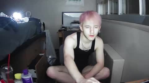 HungCollegeStud online show from April 21, 2:04 am