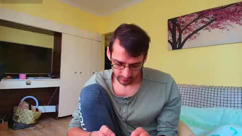 Eddy online show from December 16, 9:37 am