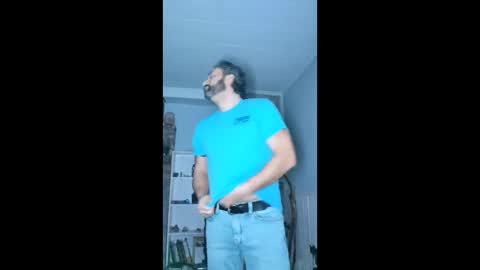 hungitalian40 online show from January 16, 10:52 pm