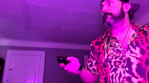 hungitalian40 online show from June 11, 6:39 pm