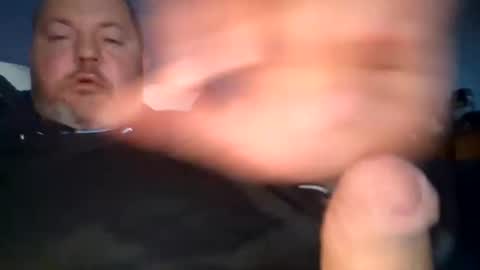 hunk1987_ online show from April 15, 5:33 am