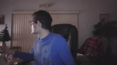 hunkmasclefad458 online show from December 10, 5:17 am