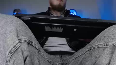  I AM NOT A DIRECTOR I AM THE BOSS            KINGDADDYSIRSTR8ALPHAMASTER online show from March 23, 1:49 pm