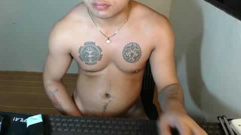 hunkyzeus online show from January 9, 10:52 pm