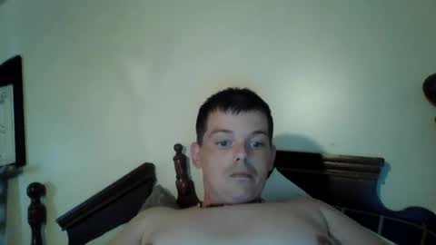 huntdog1221 online show from July 5, 8:05 pm
