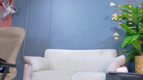 Hunter  online show from November 7, 11:40 pm