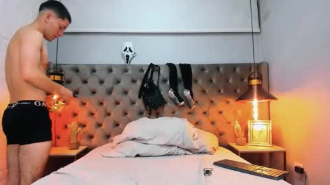 hunterheat_ online show from October 3, 12:13 pm