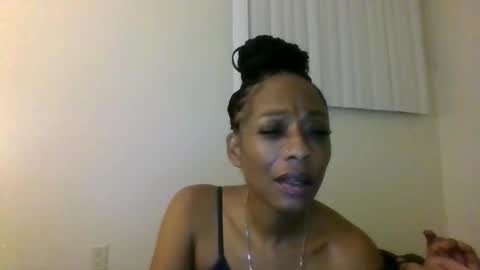 hunybunz154 online show from December 19, 12:44 pm