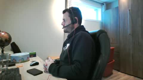 Snapshot of hurley7890 chatting on March 12, 6:00 pm hurley7890 online show from March 12, 6:00 pm