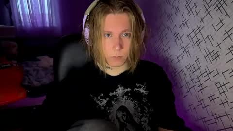 hurtqqq online show from May 19, 1:45 am
