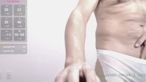 Andrew online show from November 15, 8:32 pm