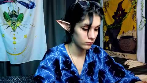 Hyeon Jin online show from January 17, 9:28 pm