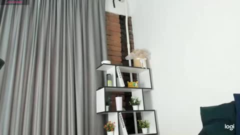 hyper_muse online show from April 12, 12:42 pm