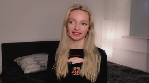 Kate online show from October 2, 2:16 pm