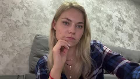 hypnosedesire online show from June 1, 3:35 pm