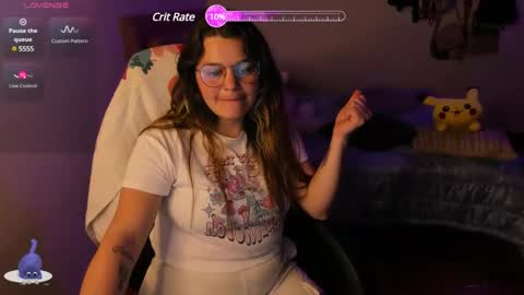 Hello Im Julieta Im 25 years old and I love being here. Thank you for visiting my living room. The only rule is that you hap online show from December 5, 6:59 am