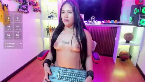 karoll online show from February 6, 9:06 pm