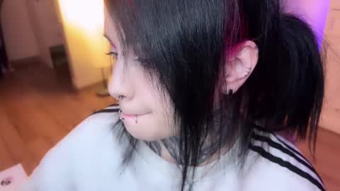 Asya  online show from December 1, 4:32 pm