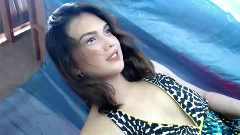 iam_emcy online show from June 11, 3:48 am