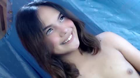 iam_emcy online show from June 12, 3:49 am