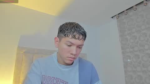 Juliiiiian online show from March 8, 10:43 am