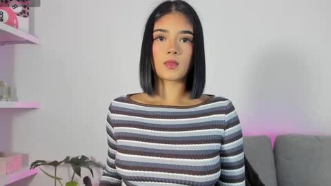    online show from April 22, 7:32 pm