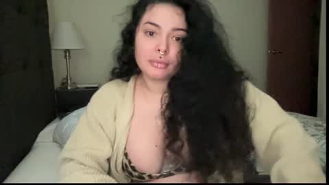 Linda San online show from August 7, 1:37 am