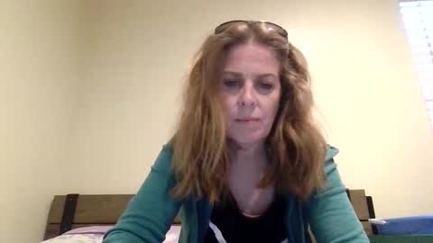 iampoppyy online show from November 11, 1:13 pm