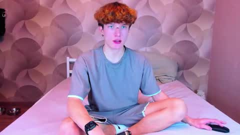 Ian Flor online show from December 17, 12:23 pm