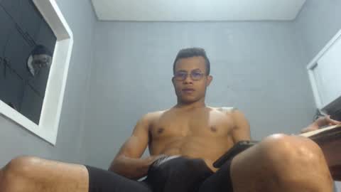 ian_tuner online show from December 26, 7:03 am