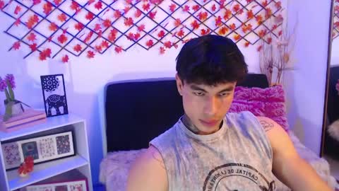 Ian  online show from June 9, 6:18 pm