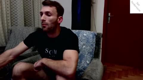 Snapshot of ianandersson27 chatting on December 24, 1:06 am Ian Andersson online show from December 24, 1:06 am