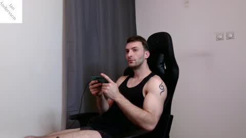 Snapshot of ianandersson27 chatting on February 24, 10:15 am Ian Andersson online show from February 24, 10:15 am