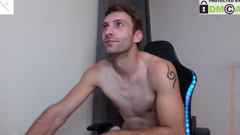 Snapshot of ianandersson27 chatting on September 18, 9:41 pm Ian Andersson online show from September 18, 9:41 pm