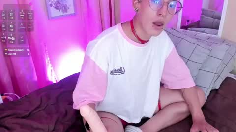 ian  online show from February 20, 10:16 am