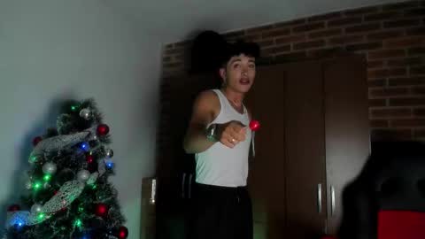 Andrew online show from December 5, 3:28 am