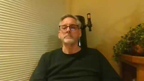 icanhelpu43 online show from February 2, 1:23 am