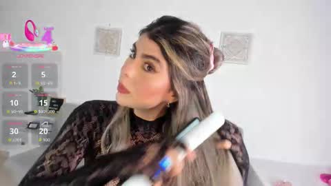 ice_y_abigail online show from November 24, 12:26 pm