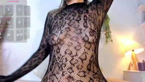 ice_y_abigail online show from November 30, 1:18 pm