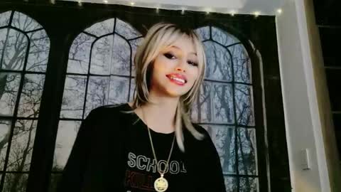  onlif4ns lizzy dolly online show from May 23, 11:56 pm
