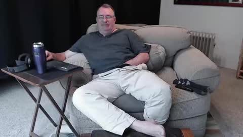 Christopher online show from February 18, 9:42 pm